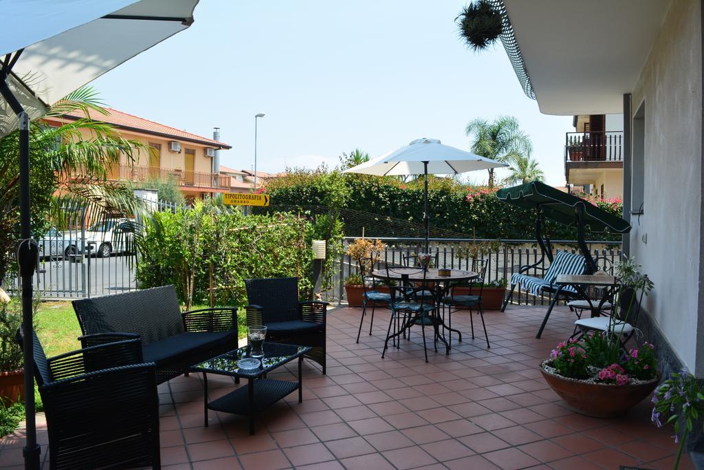 B&B Casa Di Mari Aci SantʼAntonio Exterior foto