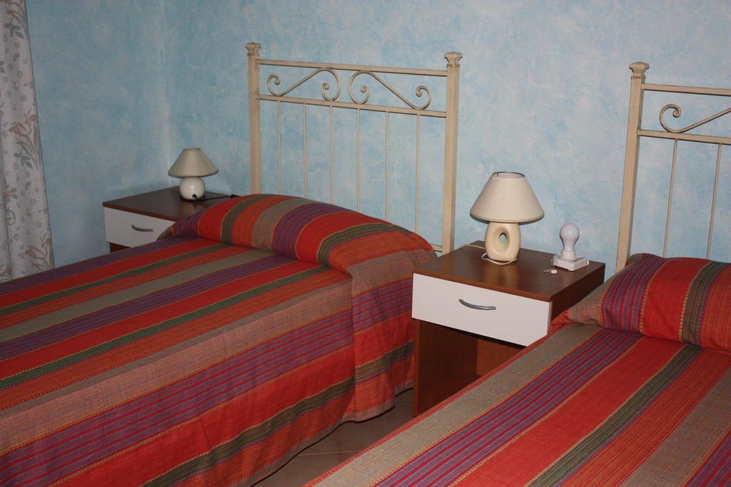 B&B Casa Di Mari Aci SantʼAntonio Habitación foto
